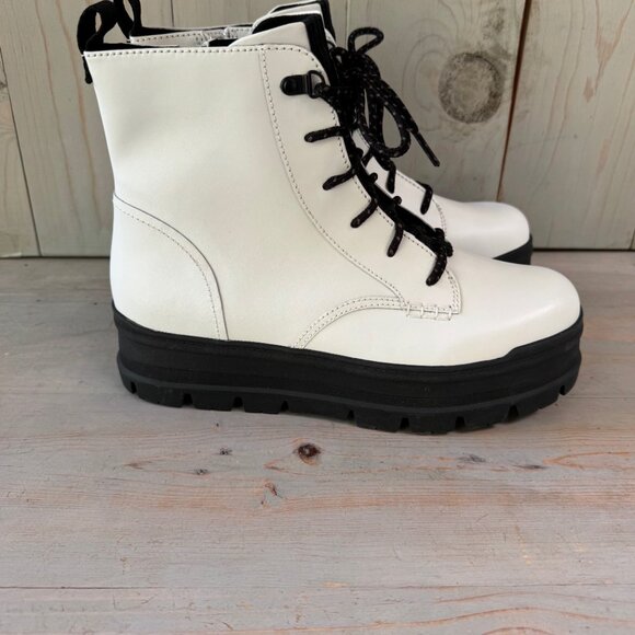 UGG SIDNEE WHITE MOTO BOOTS - Picture 4 of 9